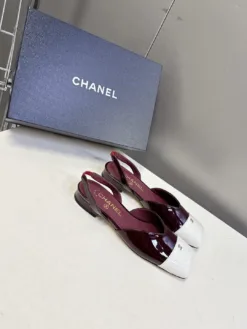 Alternative view of CHANEL Sandals & Slides EU35-41 C00202605030358129