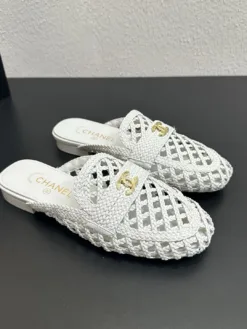 Alternative view of CHANEL Sandals & Slides EU35-41 C10202605031706129