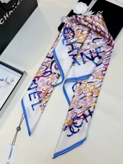 Alternative view of CHANEL Scarves A1520260504088469