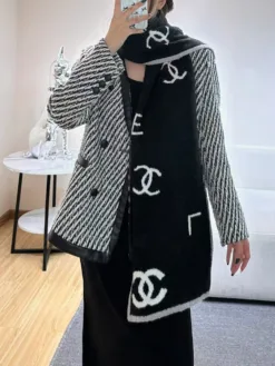 Alternative view of CHANEL Scarves A1520260504979869