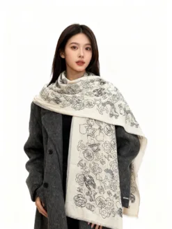 Alternative view of CHANEL Scarves A9520260504043489