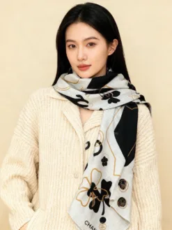 Alternative view of CHANEL Scarves B0520260504045989