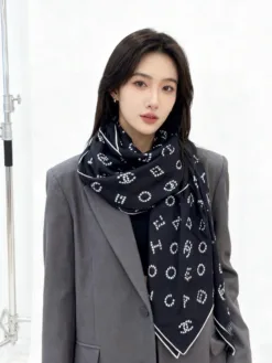 Alternative view of CHANEL Scarves B0520260504046889