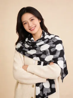 Alternative view of CHANEL Scarves B0520260504276089