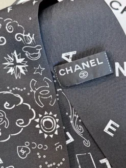 Alternative view of CHANEL Scarves E020260504090249