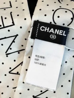 Alternative view of CHANEL Scarves E020260504090349