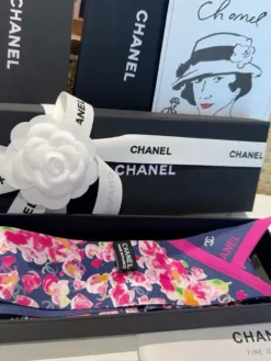 Alternative view of CHANEL Scarves E020260504184649