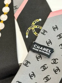 Alternative view of CHANEL Scarves E020260504453849