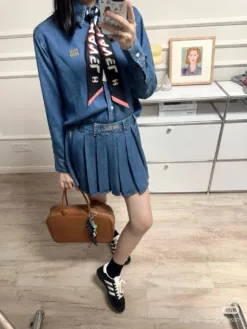 CHANEL Scarves E020260504479349