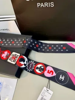 Alternative view of CHANEL Scarves E020260504558349