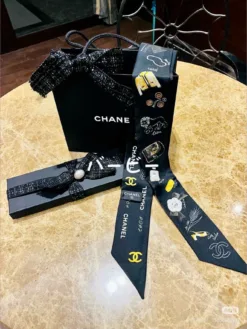 Alternative view of CHANEL Scarves E020260504673249