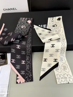 Alternative view of CHANEL Scarves E020260504701849