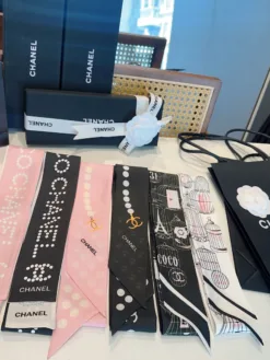 Alternative view of CHANEL Scarves E020260504777749