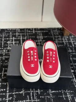 CHANEL Sneakers EU35-40 B20202605032491109