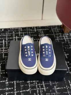 CHANEL Sneakers EU35-40 B20202605032494109