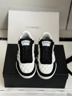 CHANEL Sneakers EU35-40 D90202605031935189