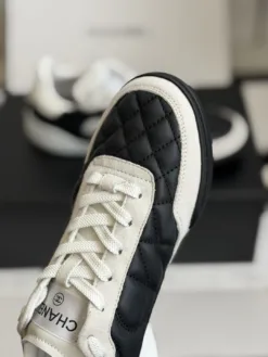 Alternative view of CHANEL Sneakers EU35-40 D90202605031936189