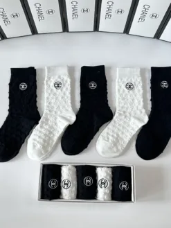 Alternative view of CHANEL Socks E020260503201849