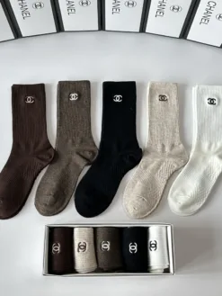Alternative view of CHANEL Socks E020260503342449