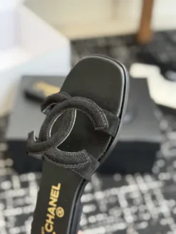 Alternative view of CHANEL Uncategorized Shoes EU35-41 B90202605033242129