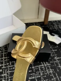 Alternative view of CHANEL Uncategorized Shoes EU35-41 B90202605033243129