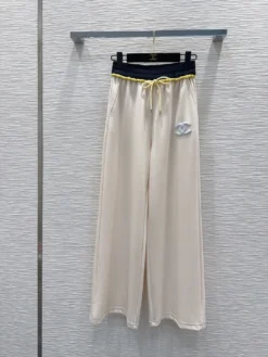 CHANEL Trousers & Shorts Textured S-L B35202605271260109
