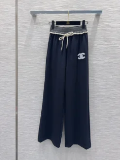 CHANEL Trousers & Shorts Textured S-L B35202605271261109
