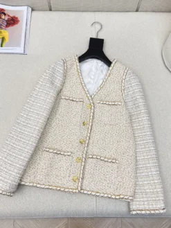 CHANEL Coats & Jackets Tweed S-L D75202605282546179