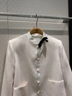 Alternative view of CHANEL Coats & Jackets Wool S-L C20202605270042139