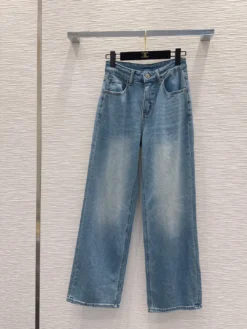 CHANEL Trousers & Shorts Denim 26-30 B25202605270167109