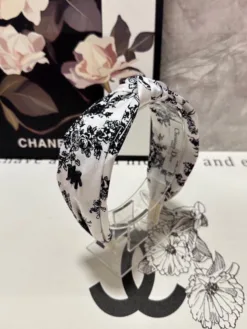 Alternative view of DIOR Hair Accessories D520260503016049