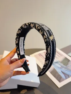Alternative view of DIOR Hair Accessories D520260503301949