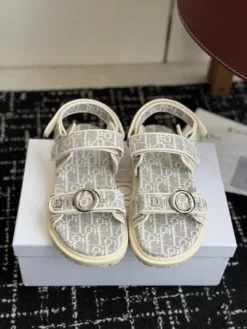 DIOR Sandals & Slides EU35-41 C10202605031017129