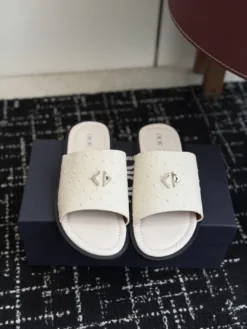 DIOR Sandals & Slides EU39-46 B15202605030988109