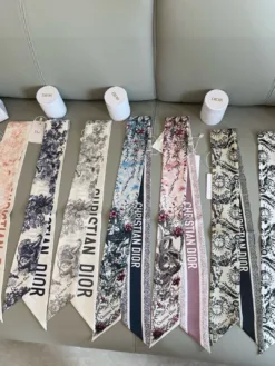 Alternative view of DIOR Scarves D520260504587649