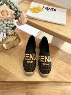 FENDI Flats & Loafers EU35-45 B40202605030224109