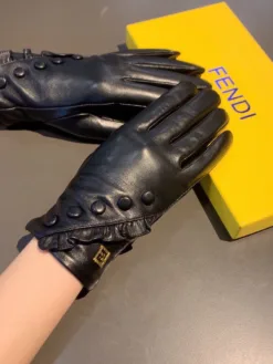 FENDI Gloves A0520260503415269