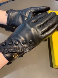 Alternative view of FENDI Gloves A0520260503415269