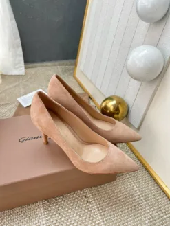Alternative view of GIANVITO ROSSI Heels EU34-40 C30202605033408139
