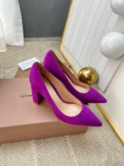 Alternative view of GIANVITO ROSSI Heels EU34-40 C30202605033411139