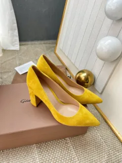 Alternative view of GIANVITO ROSSI Heels EU34-40 C30202605033412139