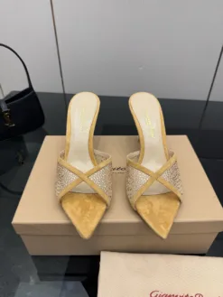 GIANVITO ROSSI Heels EU35-42 C00202605032001129