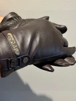 Alternative view of GUCCI Gloves A2020260503298069