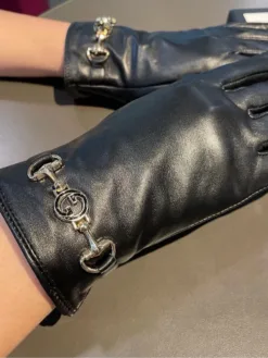 GUCCI Gloves H520260503063759