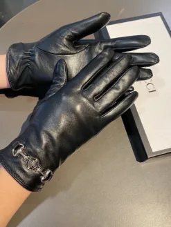 Alternative view of GUCCI Gloves H520260503063759