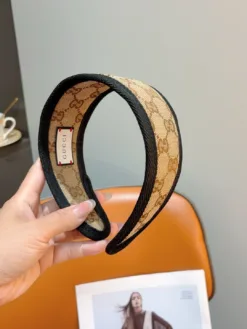 Alternative view of GUCCI Hair Accessories D520260503113349