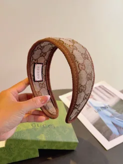 Alternative view of GUCCI Hair Accessories D520260503147749