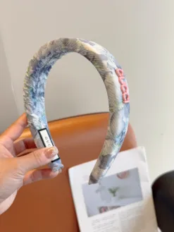Alternative view of GUCCI Hair Accessories D520260503199149