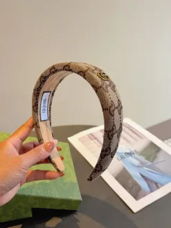 Alternative view of GUCCI Hair Accessories D520260503301649