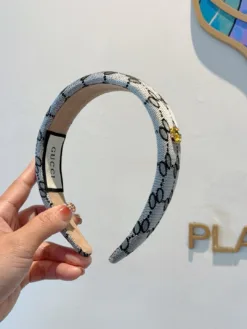 Alternative view of GUCCI Hair Accessories D520260503327349